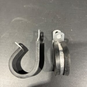 COLLET ATTACHE AVEC CAOUTCHOUC 1-1/4 PO TROU 1/4