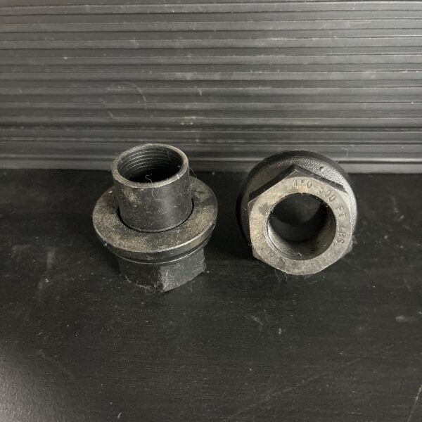 CENTER NUT M22X1.5 EPAULEMENT 28MM ECROU EPAULEMENT