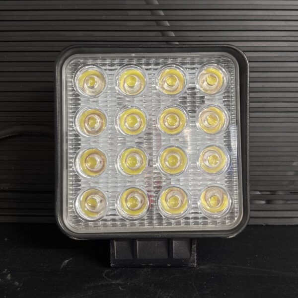 LAMPE DE TRAVAIL 48W 4.5" 3800 LUMENS