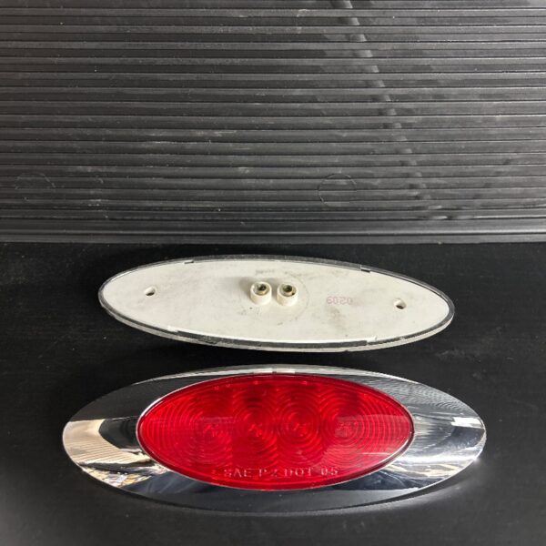 LUMIERE GABARIT LED OVALE 4 DIODES ROUGE
