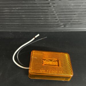 LUMIERE LED  RECTANGULAIRE AMBRE 3x2