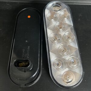LUMIERE OVALE CLAIR/AMBRE PLUG ARENCO