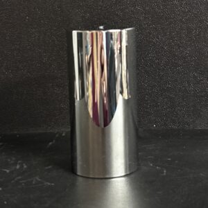 NUT COVER EN CYLINDRE 33MM X 4 1/4 VISSÉ