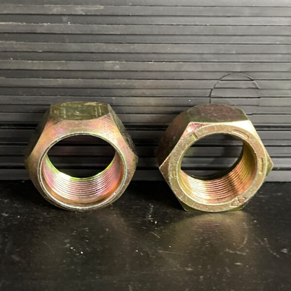 NUT DE STUD DE ROUE / NOIX DE STUD DROIT