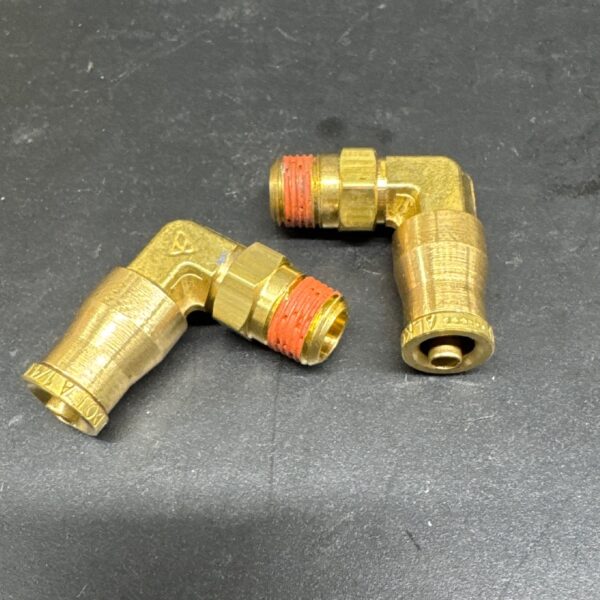 RACCORD COUDE 90 DEGRES 1/4 TX 1/8 MPT