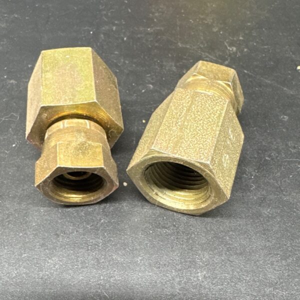 SWIVEL ADAPTER STEEL