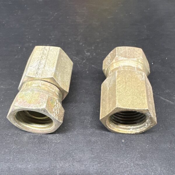 SWIVEL ADAPTER STEEL