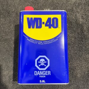 WD40   4/3.   785 LITRES