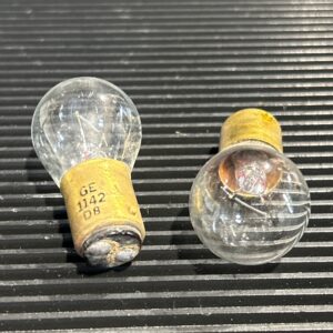 AMPOULE / BULB 1142 2 CONTACTS