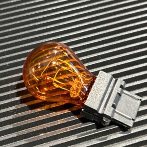 AMPOULE / BULB 3157 AMBRE