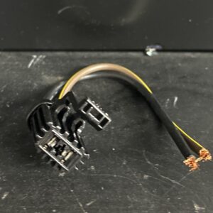 CONNECTEUR POUR CHAUFERETTE FORD / STERLING