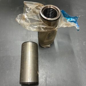 COUSSINET EN ACIER ET FILETE / BUSHING DE LAME