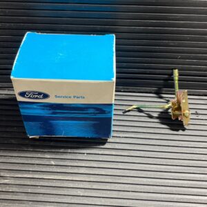 GICLEUR FORD / NOZZLE LAVE-VITRE