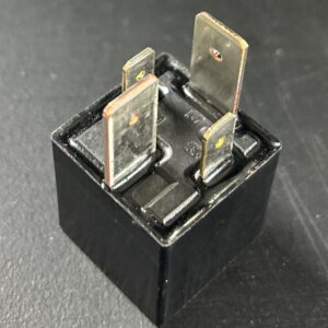 RELAY KENWORTH 70AMP 4 PATTES (2 PLUS LARGES)