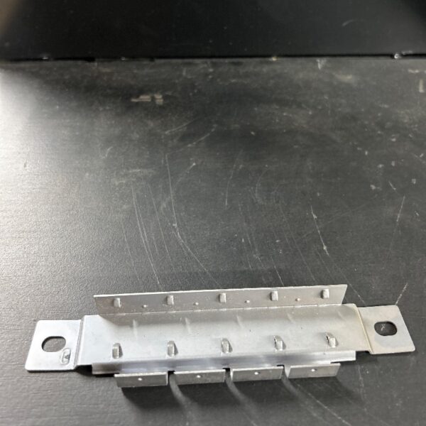 SUPPORT POUR 4 CIRCUITS BREAKER / BRACKET