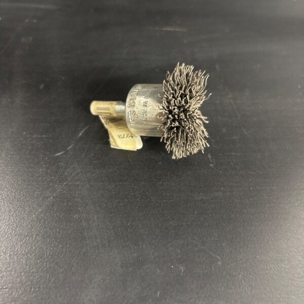 BROSSE CIRCULAIRE 1 1/2 POUCES