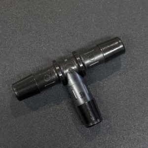CONNECTEUR HOSE EN T 3/8