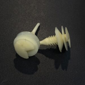 ATTACHE FINITION SAPIN GM