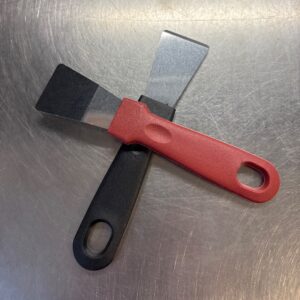 ENSEMBLE DE 2 PETITS GRATTOIRS